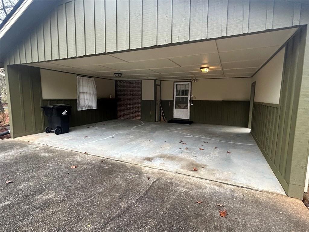 8896 Hickory Hollow Drive