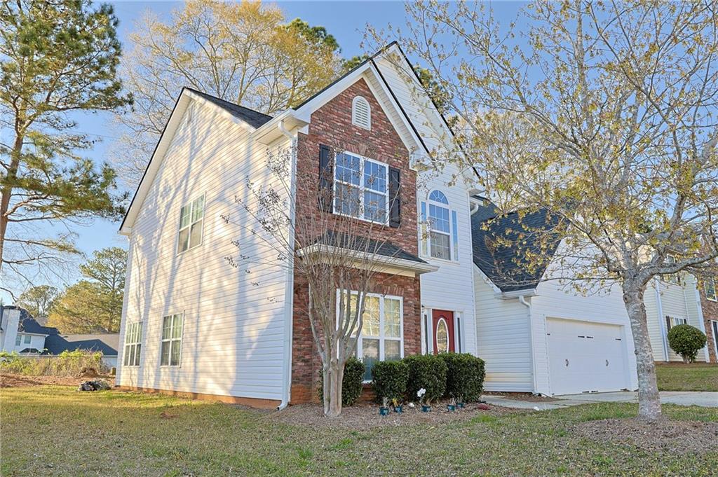 910 Lakeside Court, Loganville, Georgia image 4