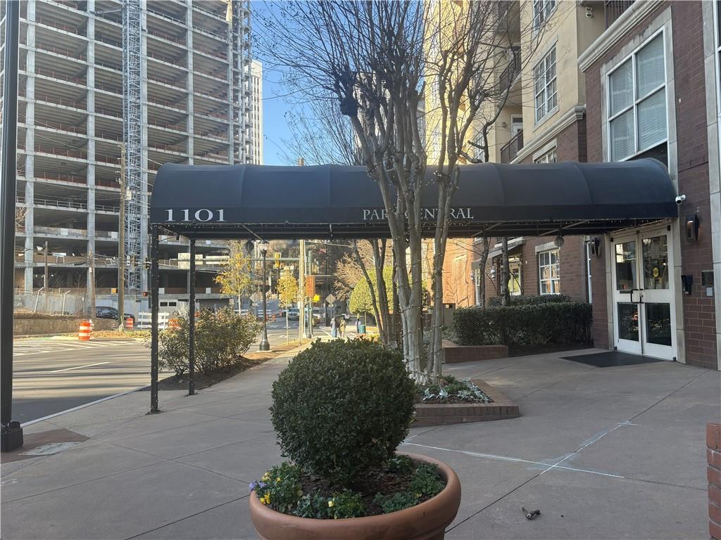 1101 Juniper Street NE 525