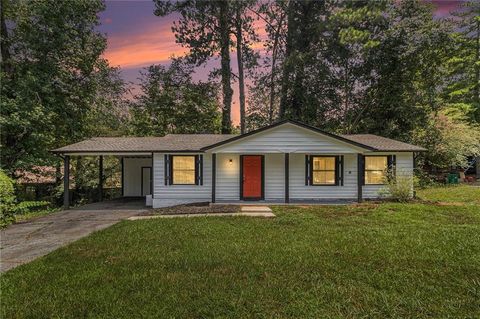 Photo of 4922 Glenside Court, Stone Mountain, GA 30088 (MLS # 7625190)