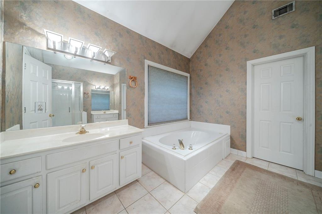 5610 Mountain Meadow Court, Stone Mountain, Georgia image 18