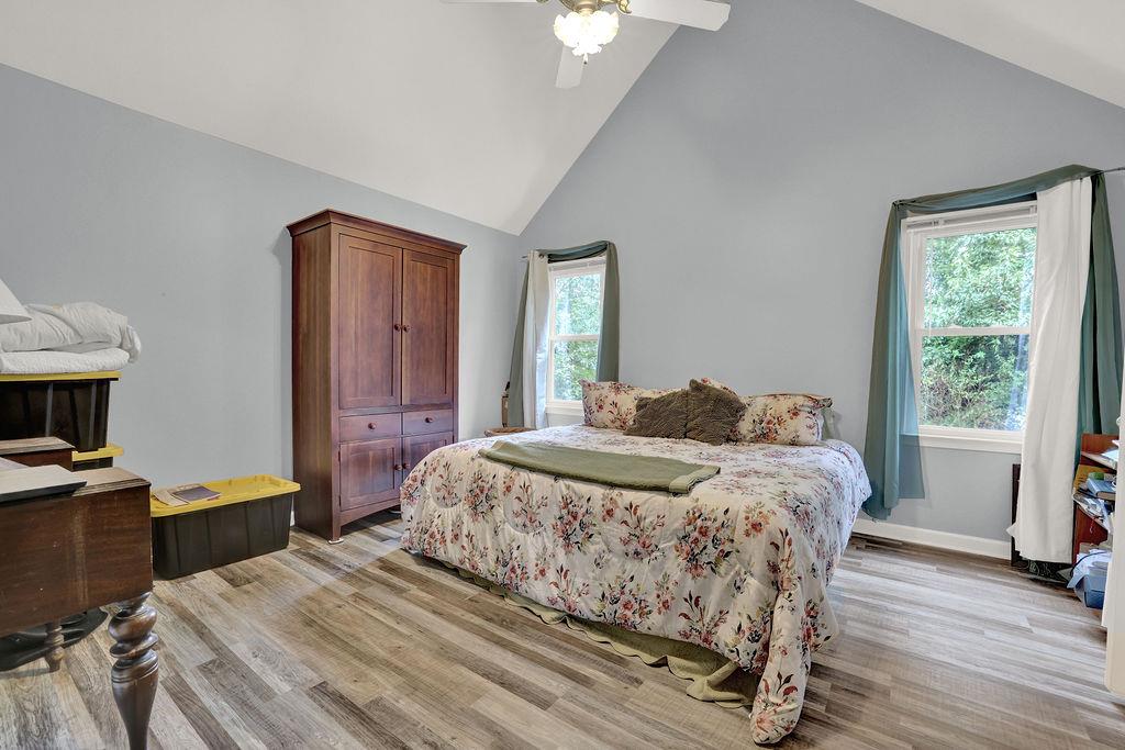 1243 Palm Ridge Trce