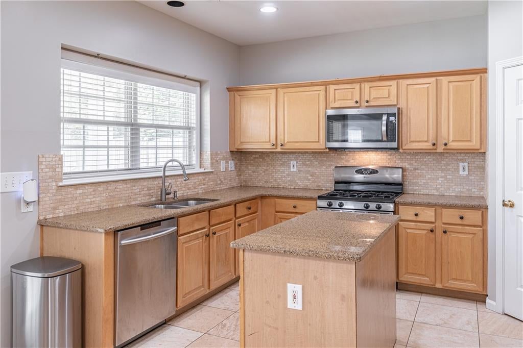 230 Albrighton Court