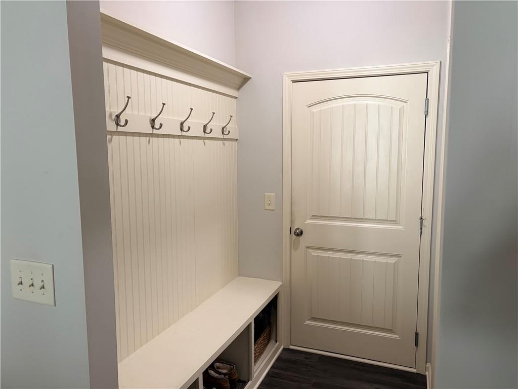 311 Eagles Bluff Way