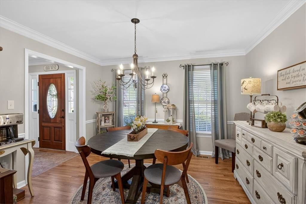 1658 Pine Ridge Circle