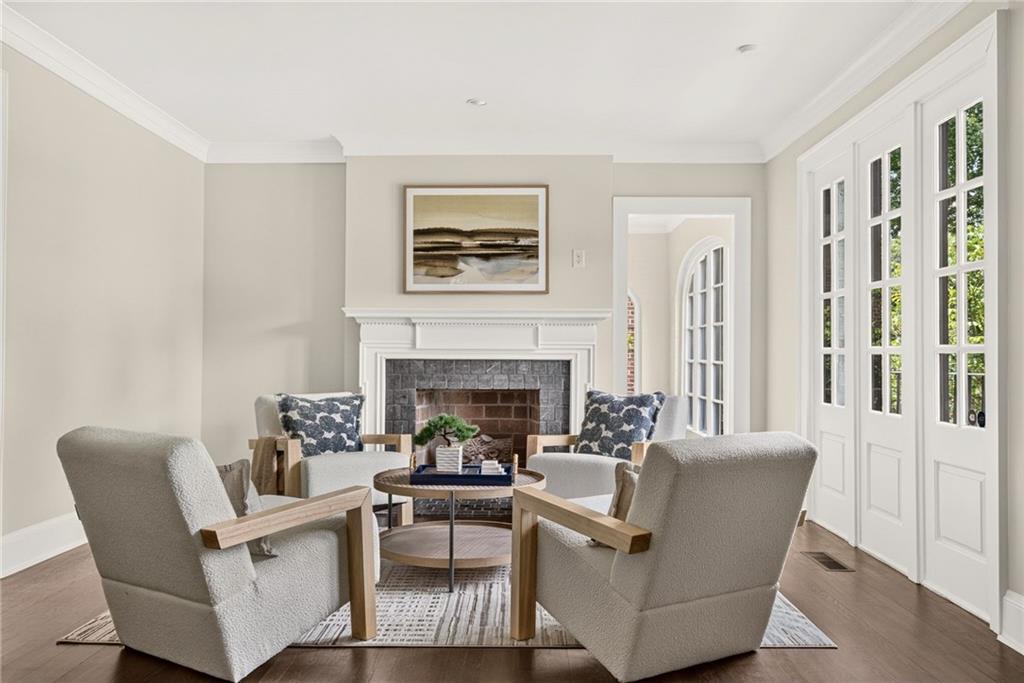 607 E Paces Ferry Road NE
