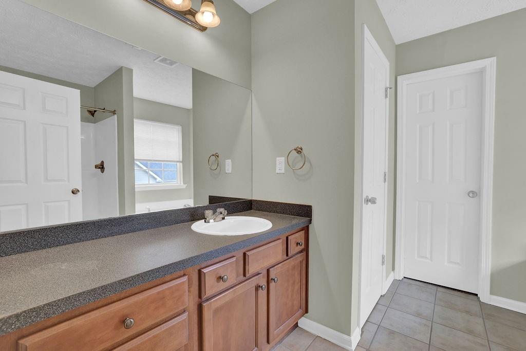 6345 Aarons Way, Flowery Branch, Georgia image 14