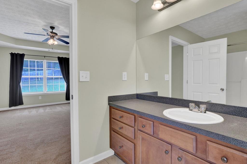 6345 Aarons Way, Flowery Branch, Georgia image 13