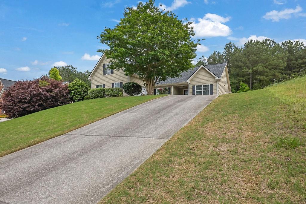 6345 Aarons Way, Flowery Branch, Georgia image 1