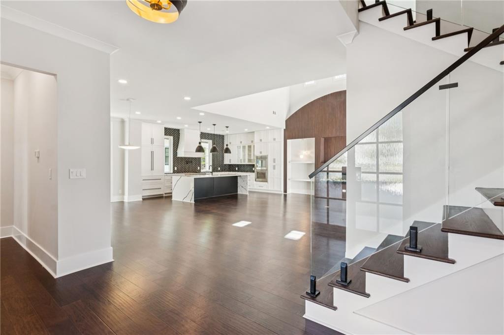 Akunna Court - Residential Lease