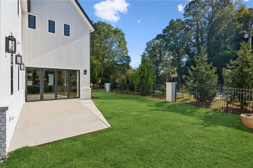 Akunna Court - Residential Lease