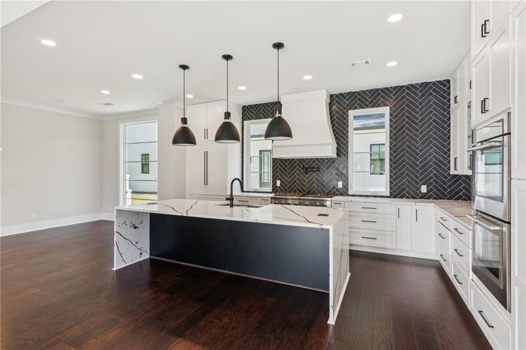 Akunna Court - Residential Lease