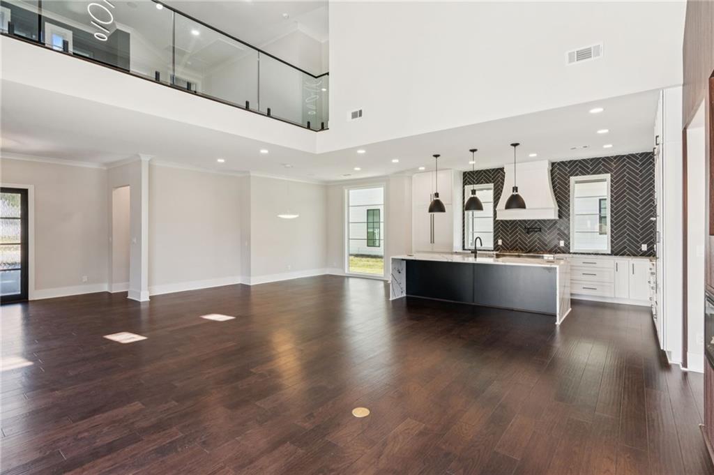 Akunna Court - Residential Lease