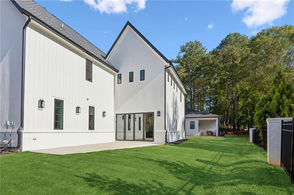 Akunna Court - Residential Lease