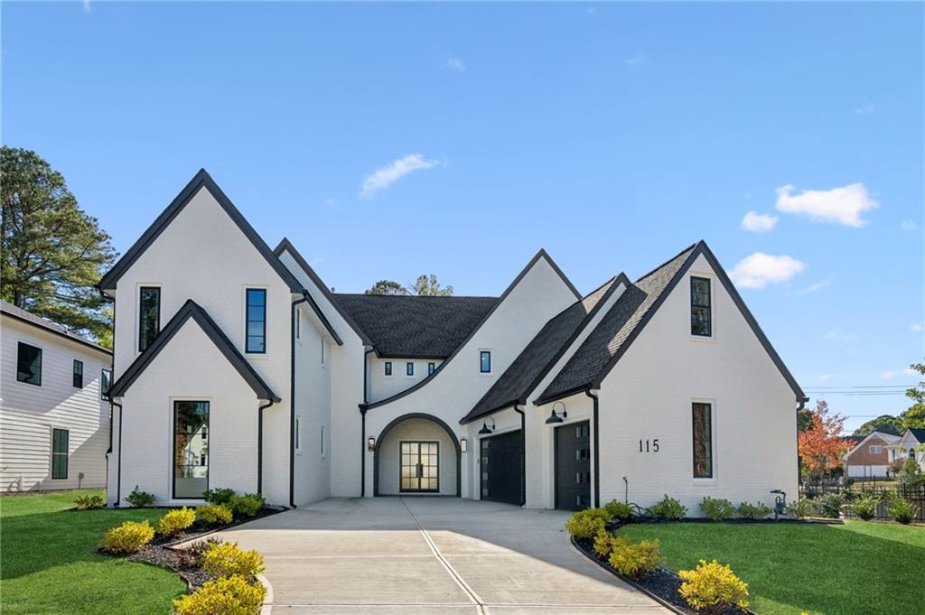 Akunna Court - Residential Lease