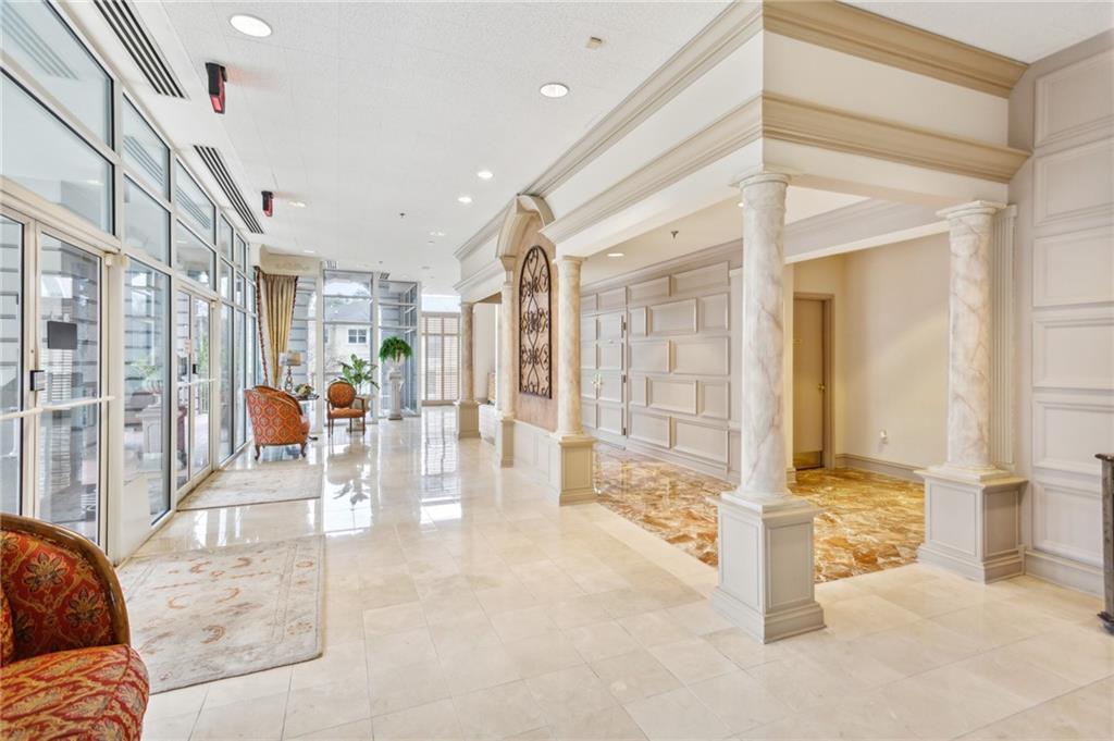 3435 Kingsboro Road NE 1702