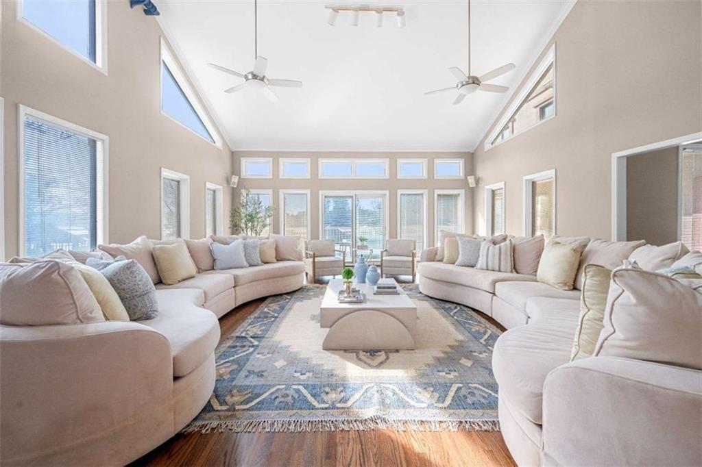 3167 Bay View Drive