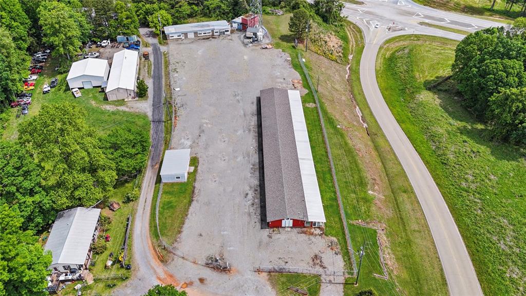 24 Flea Market Road