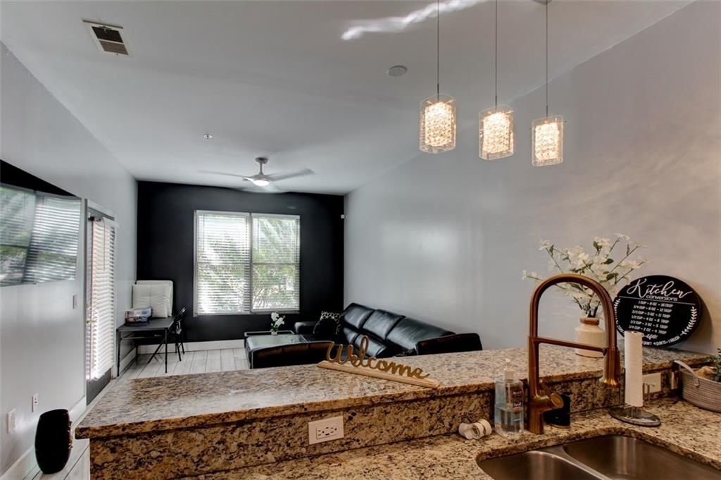 870 Mayson Turner Road NW Unit 1102