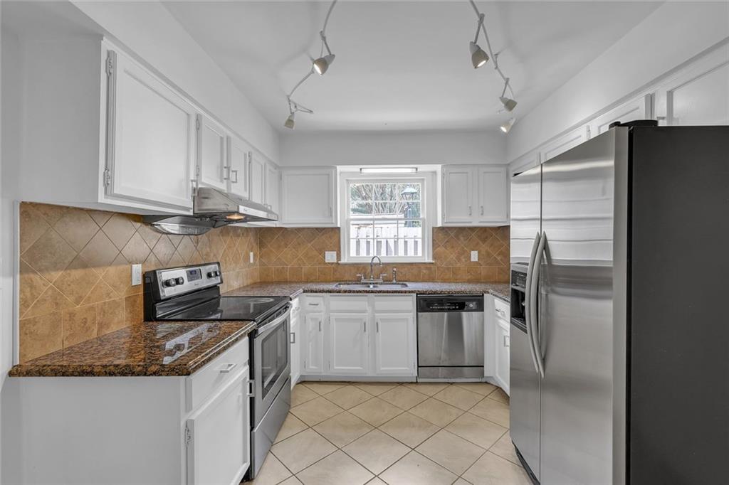 1138 Moorestown Circle