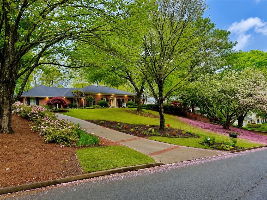 5865 Riverwood Drive