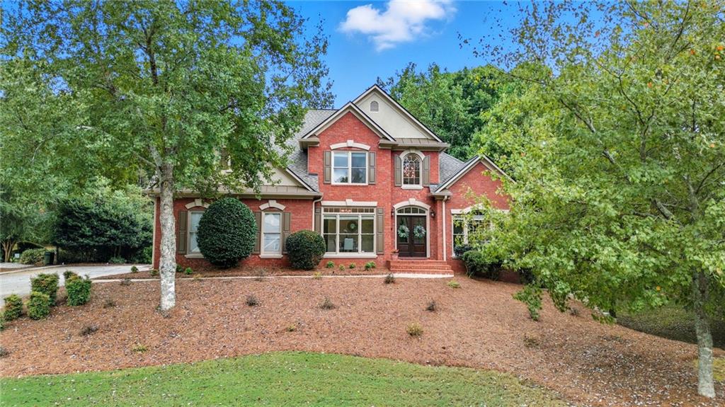 822 Lakeglen Drive