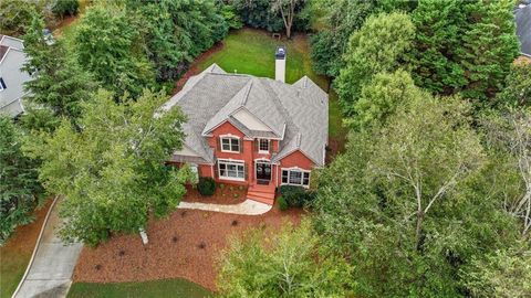 822 Lakeglen Drive Suwanee GA 30024