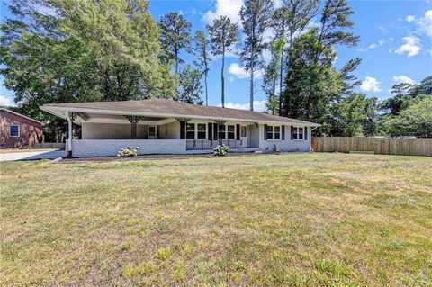 Single Family Residence in Tucker GA 4169 Smithfield Drive.jpg