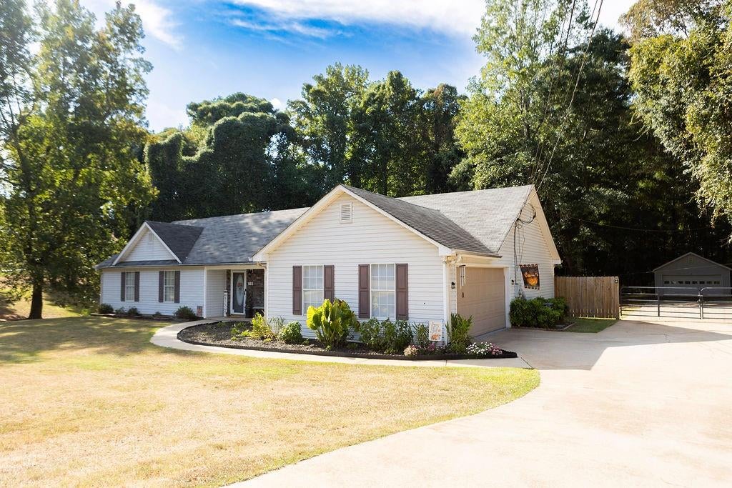 160 Eastwood Forest