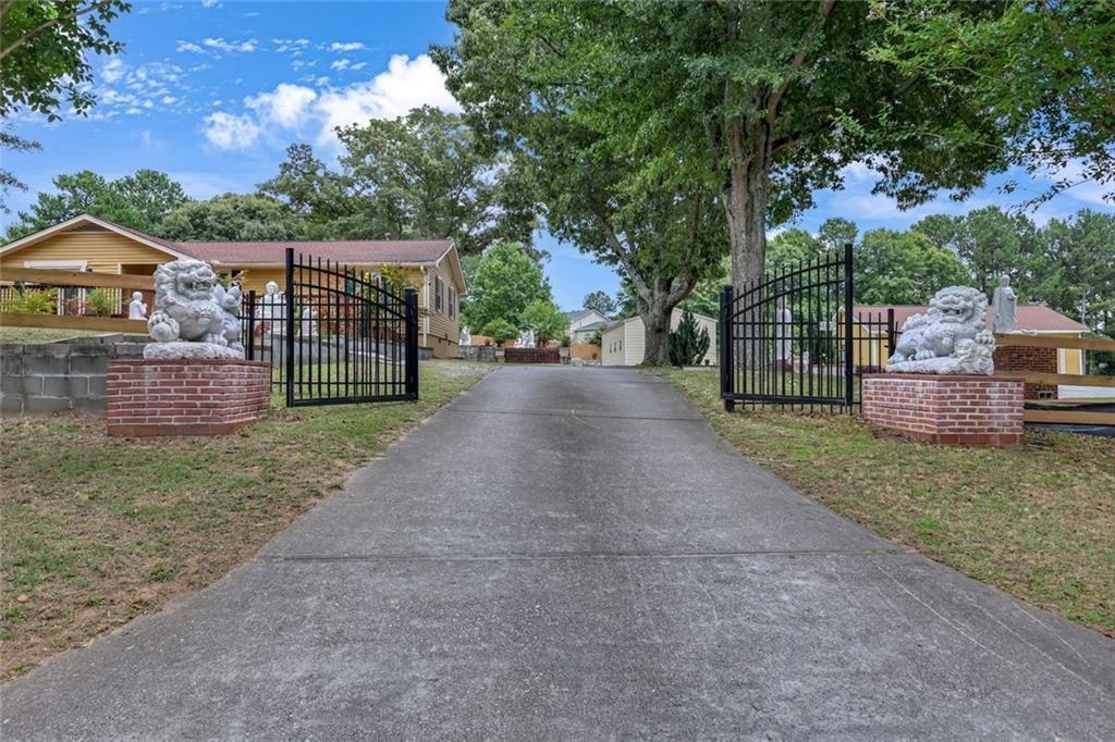 1242 Cooper Road