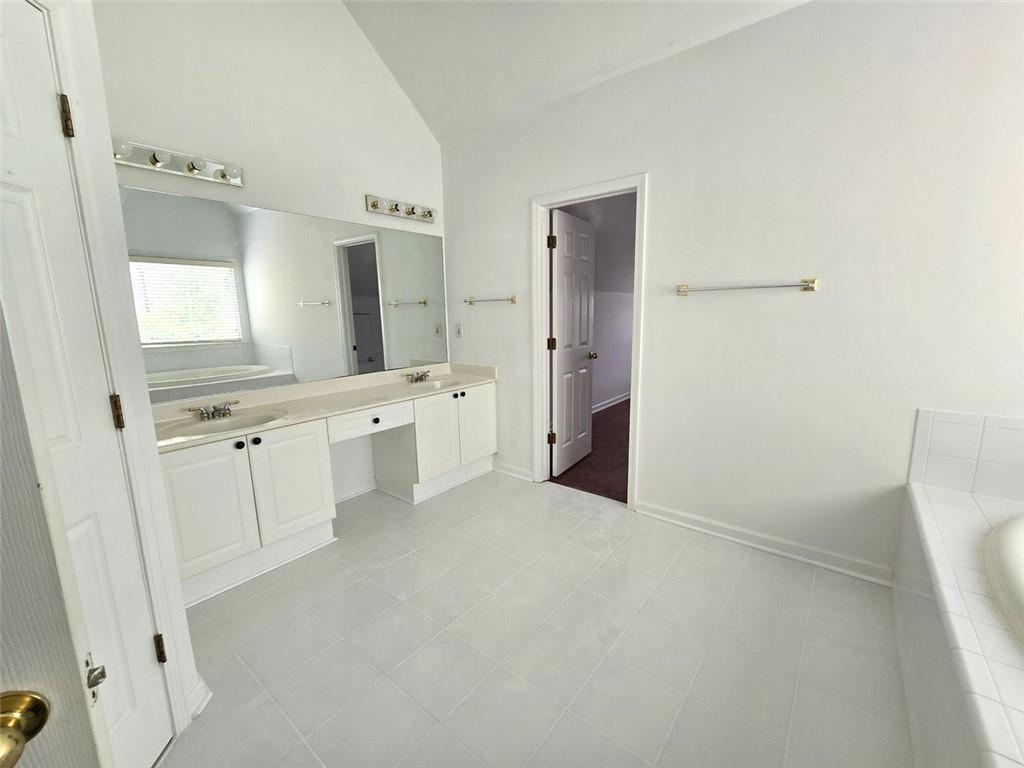 3070 Ridge Oak Drive, Suwanee, Georgia image 20