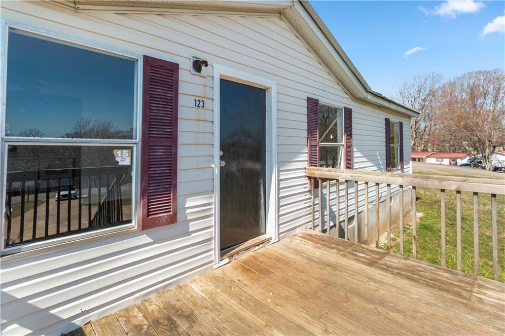 123 Center Grove Drive