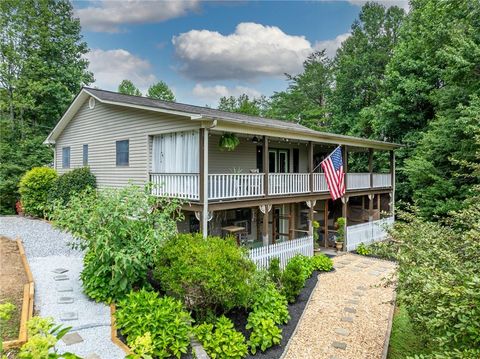 A home in Blairsville