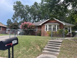 208 Chatillon Road NE