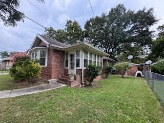 208 Chatillon Road NE