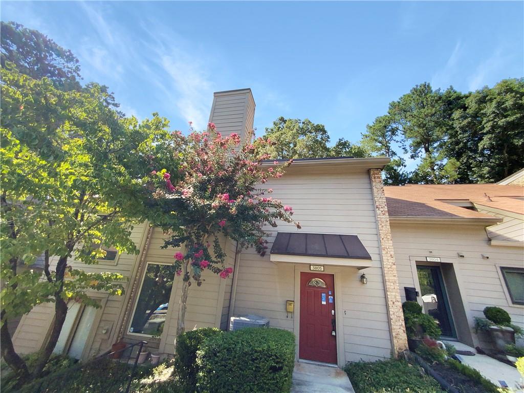 Welcome to this beautifully maintained 3-bedroom, 2.5-bathroom townhome in the highly sought-after Vinings Proper!
Tucked away in a quiet, well-kept neighborhood just minutes from all that Vinings has to offer, this home combines
modern convenience with an unbeatable location.
Step inside to an open and inviting floor plan featuring a bright family room with a cozy fireplace and double sliding glass
doors that fill the main living area with natural light and provide seamless access to the private patio—perfect for morning
coffee or evening relaxation. The dining area flows effortlessly into the kitchen, which features white cabinetry, a tiled
backsplash, breakfast bar, and ample storage space.
Upstairs, retreat to the spacious primary suite with a walk-in closet and an updated en-suite bathroom. Two additional
guest bedrooms share a well-appointed full bath, providing plenty of space for family, guests, or a home office. The entire
home has been freshly painted, creating a crisp and clean aesthetic throughout.
Enjoy low-maintenance living with an HOA that covers exterior maintenance, roof, water, sewer, trash, termite bond, pool
access, and more—giving you peace of mind and more time to enjoy your surroundings.
Ideally located just minutes from Truist Park, The Battery, Cumberland Mall, Vinings Square, and the scenic
Chattahoochee River trails, with easy access to I-75 and I-285 for a quick commute.
Don’t miss this opportunity to own a move-in ready home in one of Atlanta’s most desirable areas—schedule your tour
today!