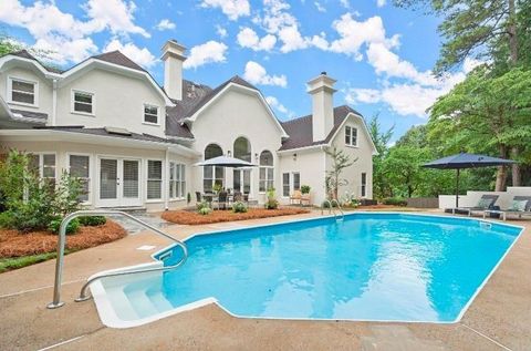 Photo of 500 River Bluff Parkway, Roswell, GA 30075 (MLS # 7654027)