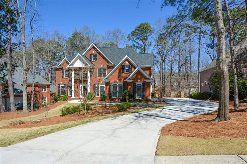1105 River Laurel Drive, Suwanee, Georgia image 4