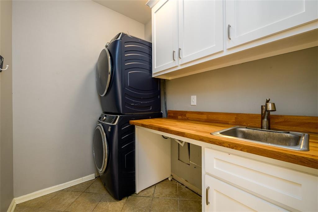 1105 River Laurel Drive, Suwanee, Georgia image 35