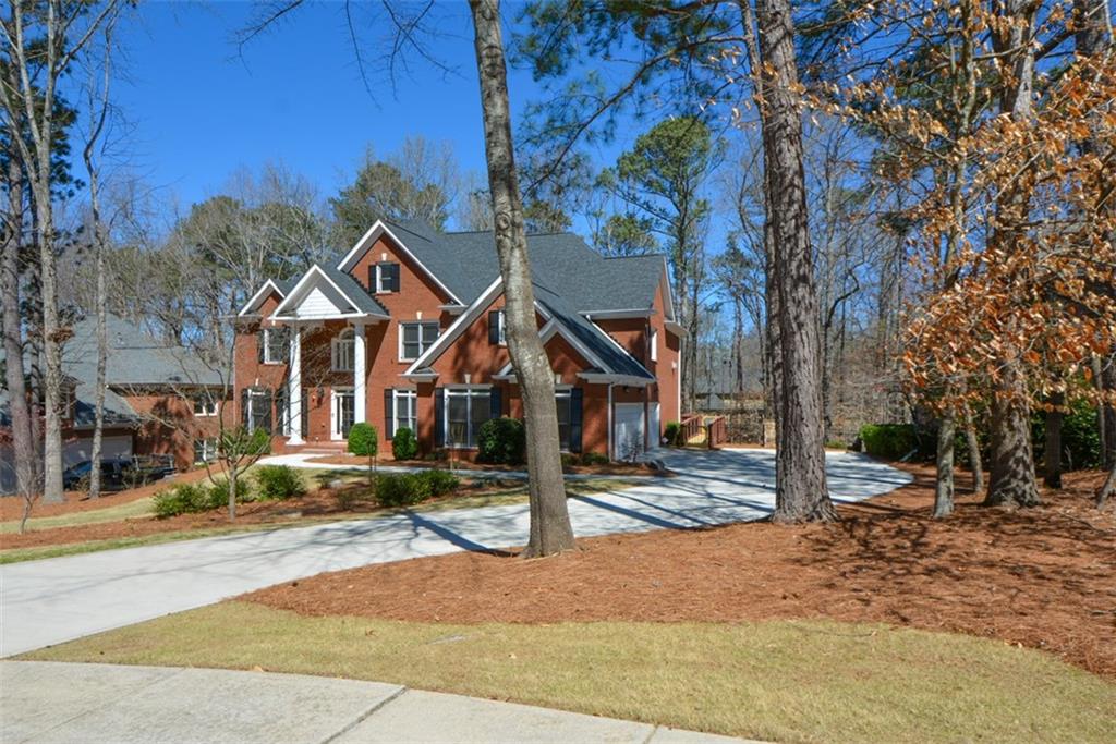 1105 River Laurel Drive, Suwanee, Georgia image 5