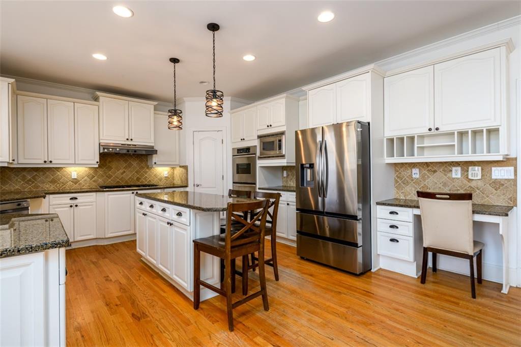 1105 River Laurel Drive, Suwanee, Georgia image 25