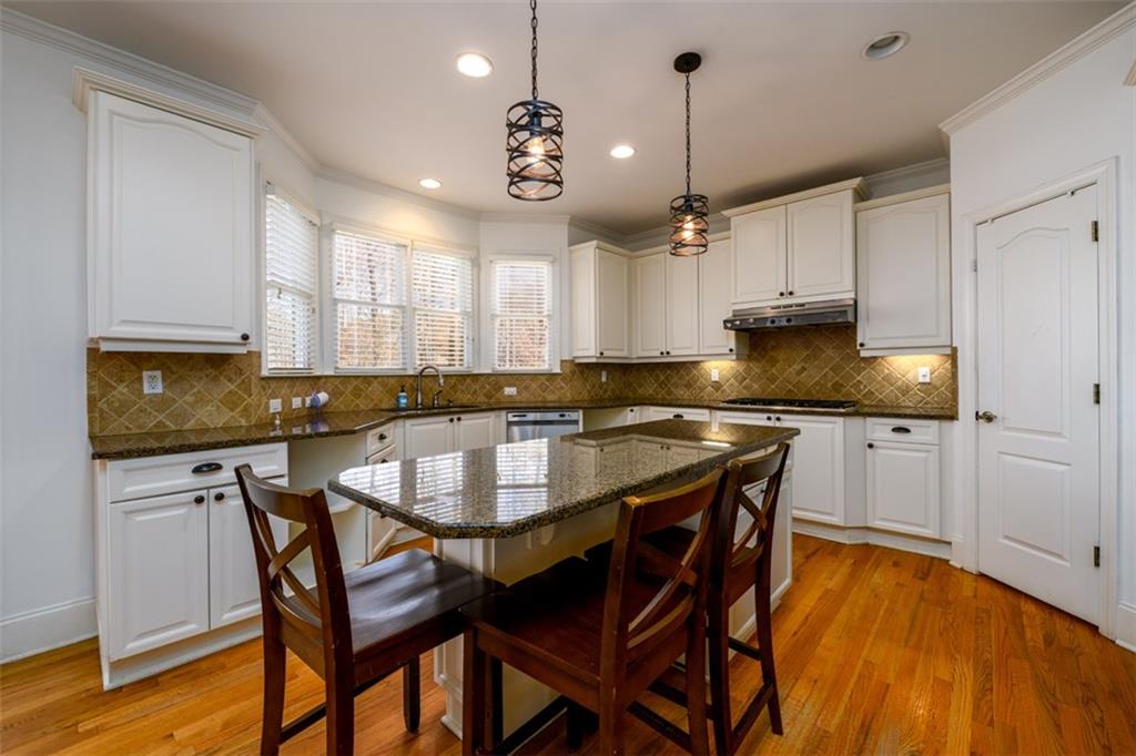 1105 River Laurel Drive, Suwanee, Georgia image 27