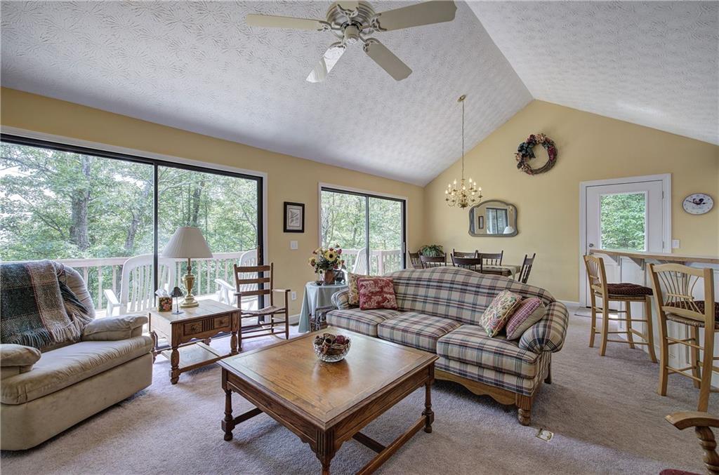 1379 Little Hendricks Mountain Road