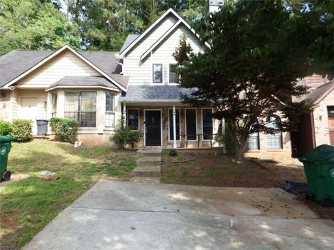 Townhouse For Sale - 791 Heritage Oaks Drive<br/> Stone Mountain, GA 30088