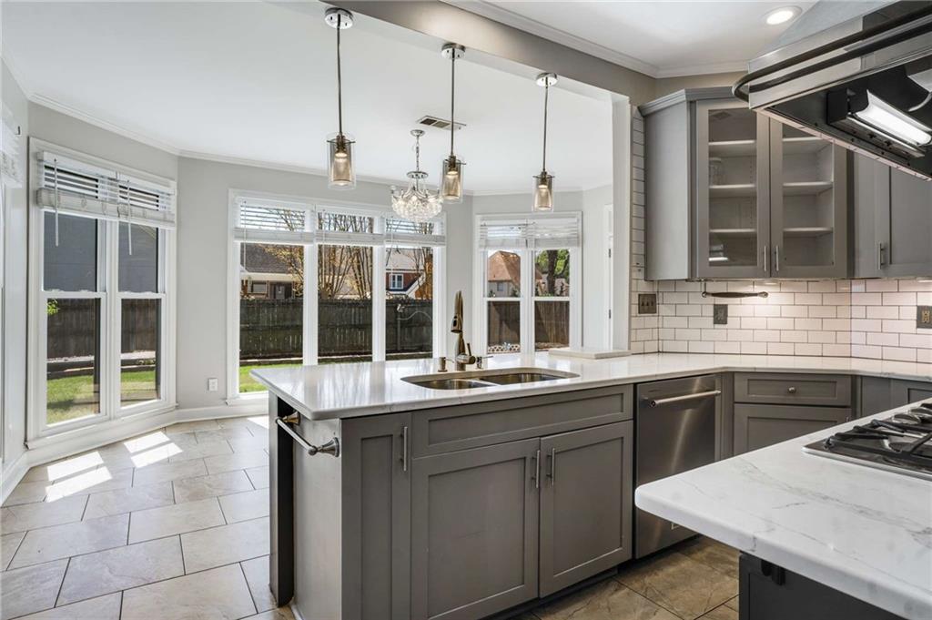 LaFayette Square - Residential Lease