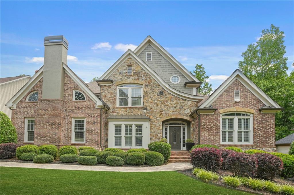 702 Crescent Circle, Canton, Georgia image 1