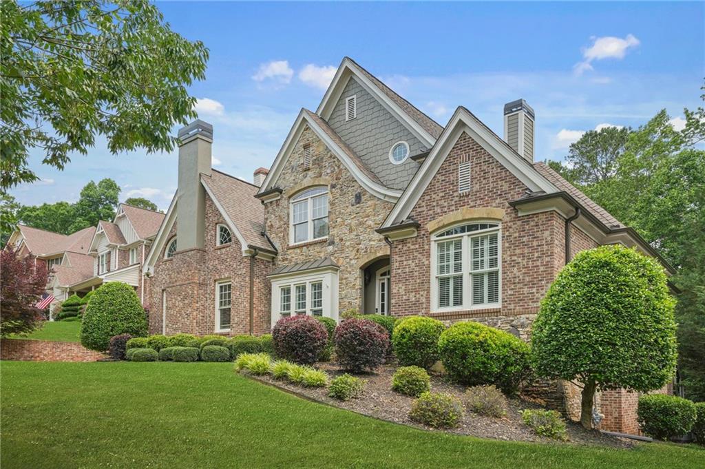 702 Crescent Circle, Canton, Georgia image 2