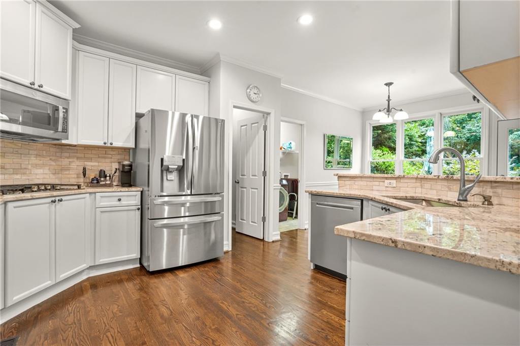 702 Crescent Circle, Canton, Georgia image 15