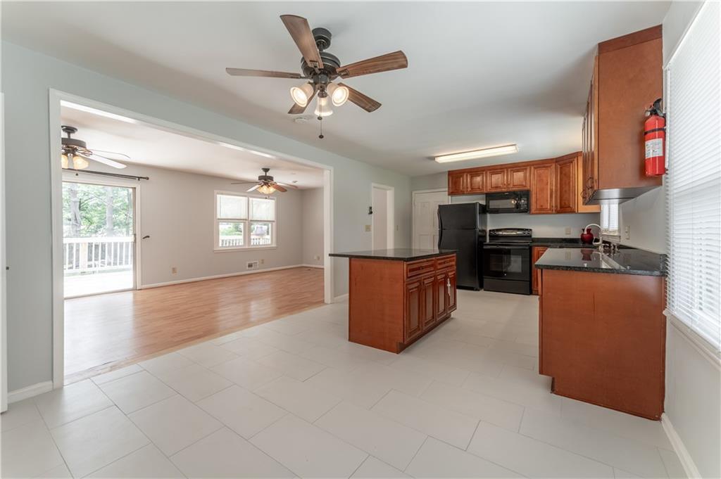 Q A Willis - Residential Lease