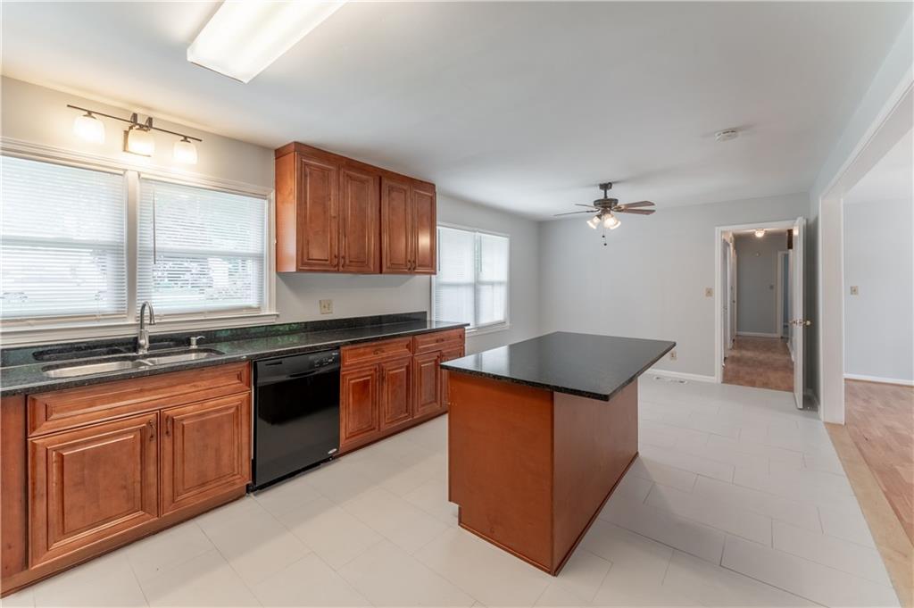 Q A Willis - Residential Lease